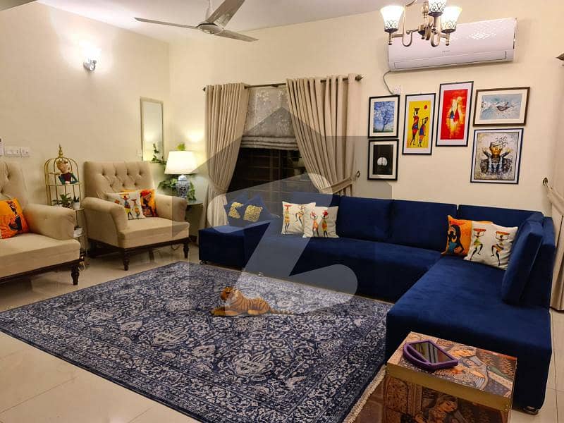 عسکری 6 پشاور میں 4 کمروں کا 13 مرلہ فلیٹ 3.3 کروڑ میں برائے فروخت۔