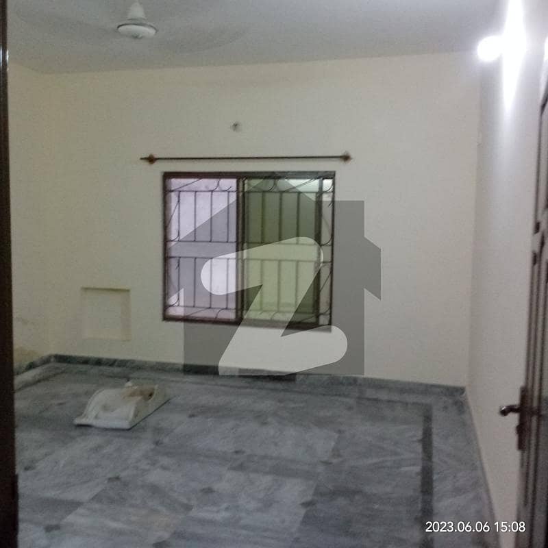 گلبہار سکیم - وی آئی پی سیکٹر گلبہار سکیم راولپنڈی میں 2 کمروں کا 5 مرلہ مکان 20 ہزار میں کرایہ پر دستیاب ہے۔