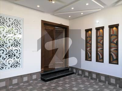 ایڈن ویلی فیصل آباد میں 4 کمروں کا 7 مرلہ مکان 3.9 کروڑ میں برائے فروخت۔