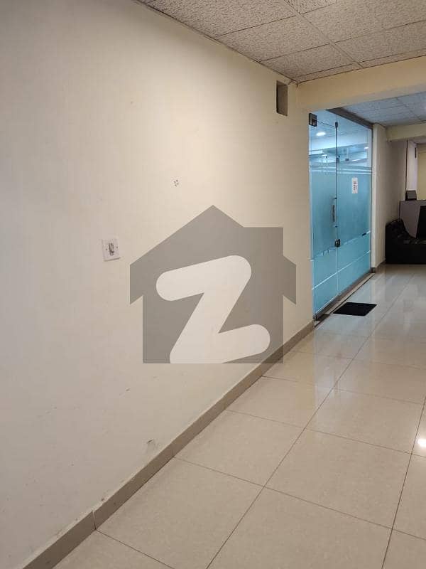Blue area office 700 square feet mezzanine floor for Rent