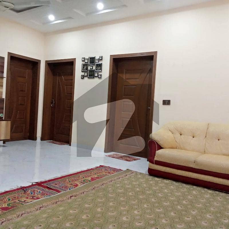 Lower Portion In Nishat Colony For Rent