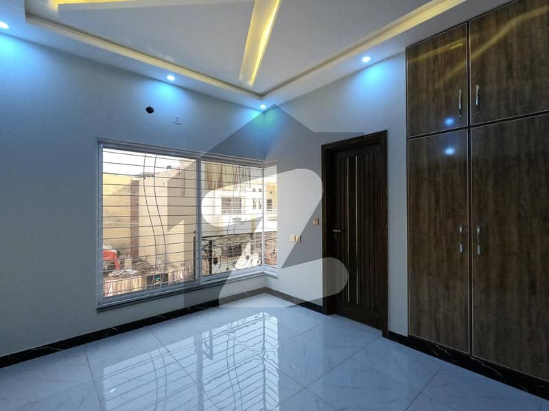 1 Kanal House For rent In Beautiful EME Society - Block B