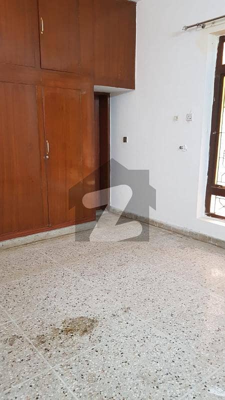 i-8/1 First Floor Flat For sale.