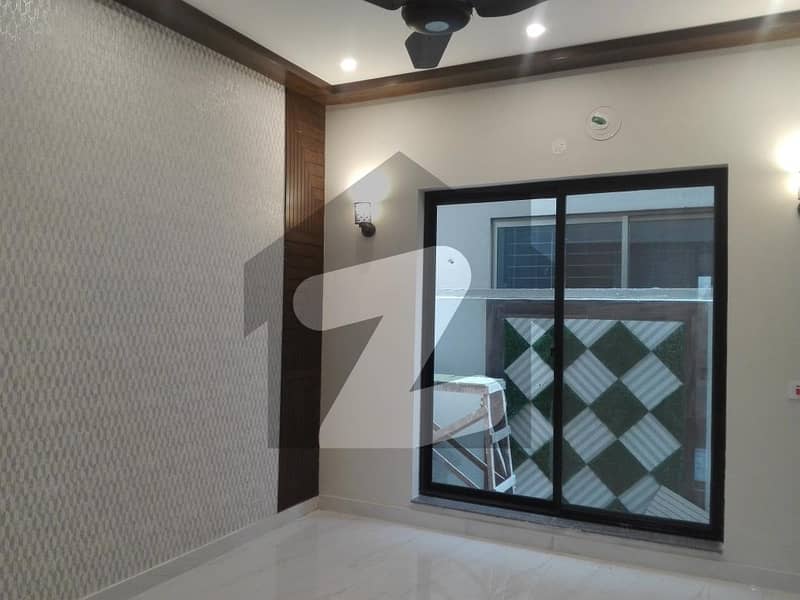 Buy A 5 Marla Lower Portion For rent In Al Hamra Town