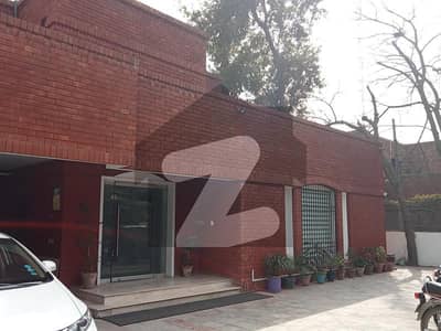 1 KANAL OFFICE USE HOUSE FOR RENT MAIN BOULEVARD GULBERG III LAHORE
