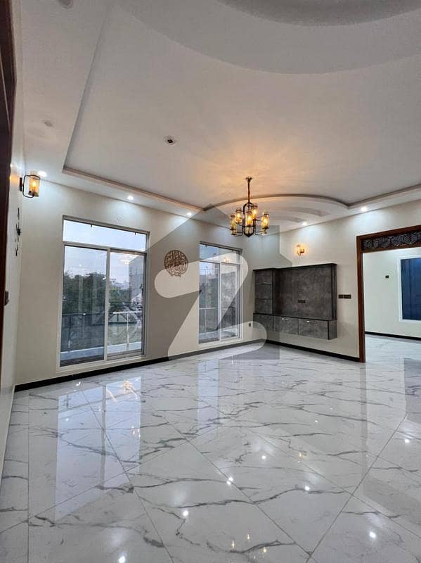 4000 Square Feet Luxurious Apartment Available For Rent 4000 Square Feet Luxurious Apartment Available For Rent