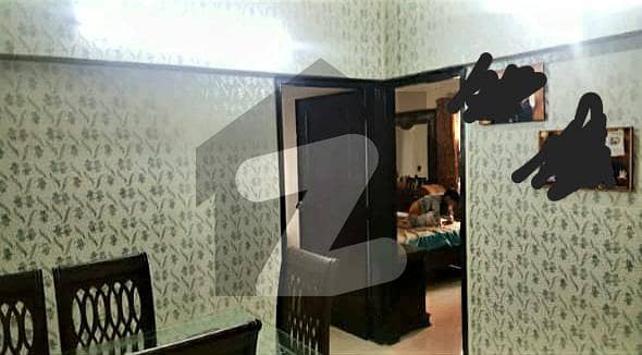 گلشنِ شمیم گلبرگ ٹاؤن کراچی میں 2 کمروں کا 3 مرلہ فلیٹ 98 لاکھ میں برائے فروخت۔
