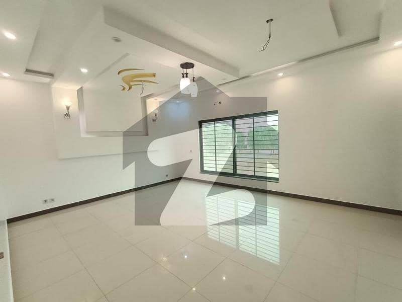 1 Kanal house for rent