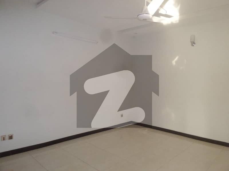 Centrally Located Upper Portion For rent In G-8 Available