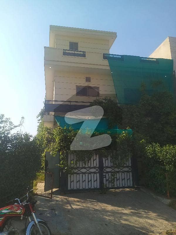 ڈی ۔ 12 اسلام آباد میں 3 کمروں کا 4 مرلہ مکان 1 لاکھ میں کرایہ پر دستیاب ہے۔