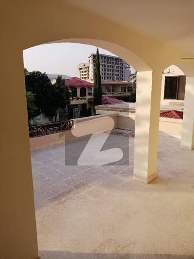 A well maintained upper portion for rent in 800 sq yds house in Fazaia Colony Islamabad Expressway