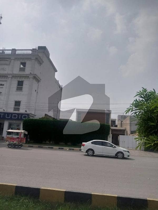 Kanal Semi Commercial Susan Road Building Is Available For Sale In Faisalabad