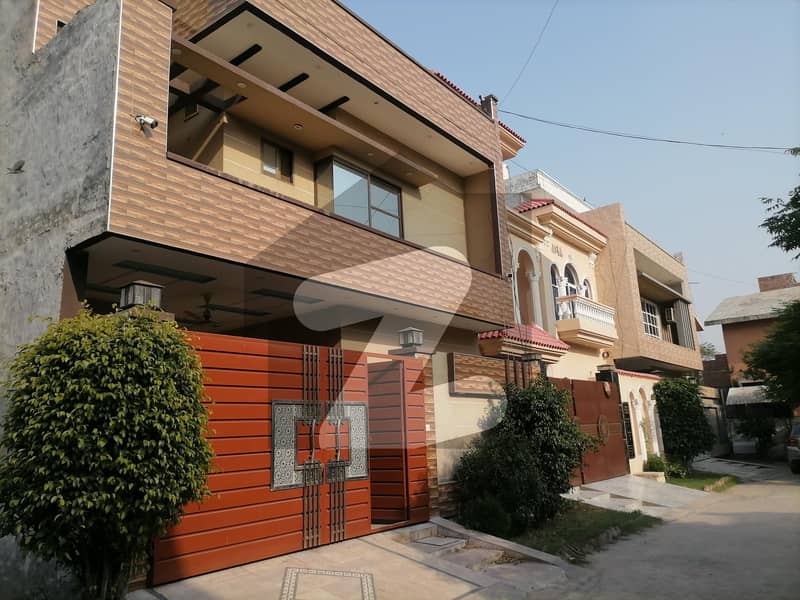 In Lahore Medical Housing Society House For Sale Sized 6 Marla Lahore