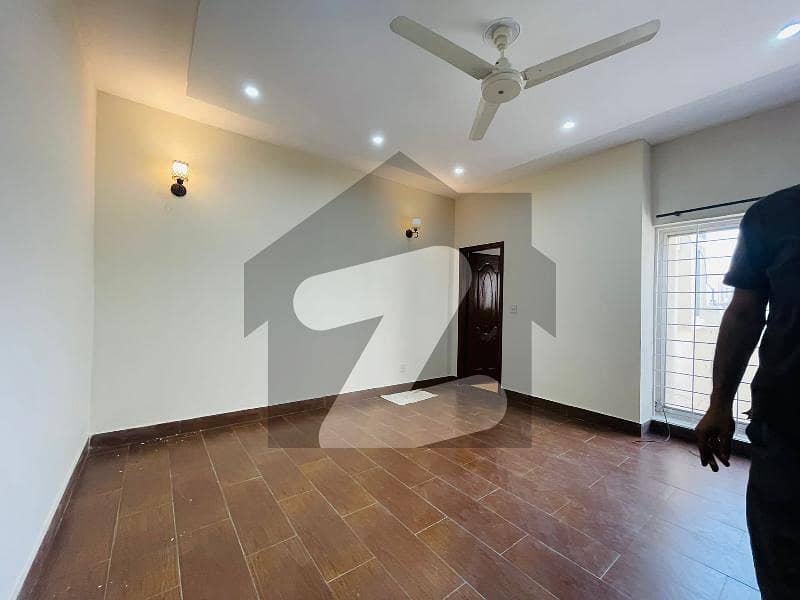 10 Marla Lower Portion For Rent Upper Portion Locked In overseas B Bahria town Lahore