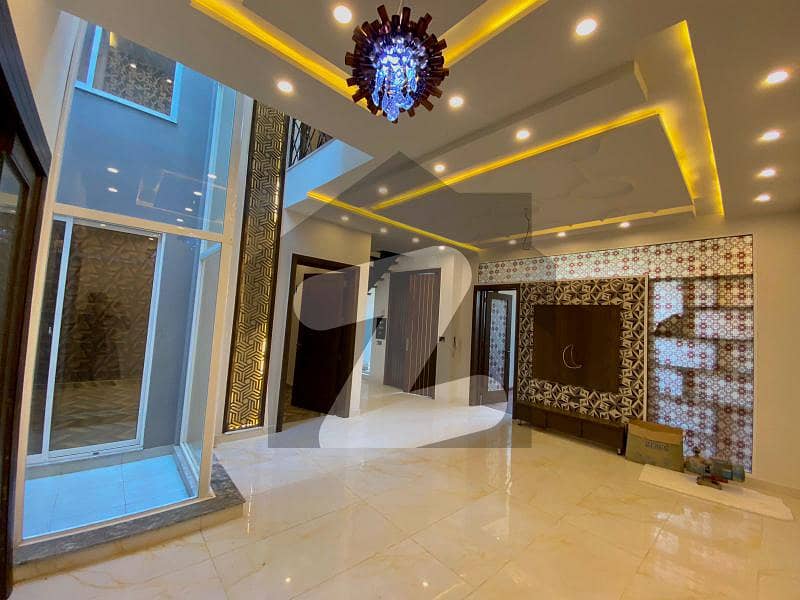 ایڈن ویلی فیصل آباد میں 4 کمروں کا 5 مرلہ مکان 2.3 کروڑ میں برائے فروخت۔