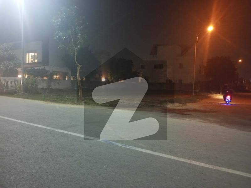 01 Kanal Lowest Price Plot Located In DHA Phase 7 Y Block For Sale