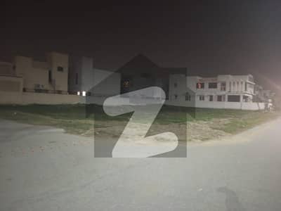 Corner 130sq Ft Extra Plot 1358 Super Hot Location Plot Located In DHA Phase 7 Y Block