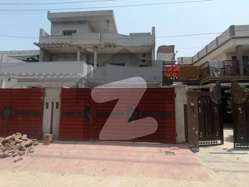 Prime Location 10 Marla Lower Portion In Khan Village Of Khan Village Is Available For rent