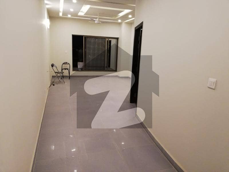 TOW BED LUXURY APARTMENT FOR RENT IN ZARKOON HEIGHTS G-15 NEAR AIR PORT.