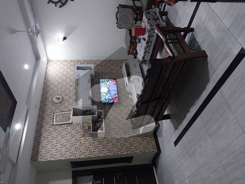 نیسپاک سکیم فیز 1 کالج روڈ لاہور میں 6 کمروں کا 10 مرلہ مکان 4 کروڑ میں برائے فروخت۔