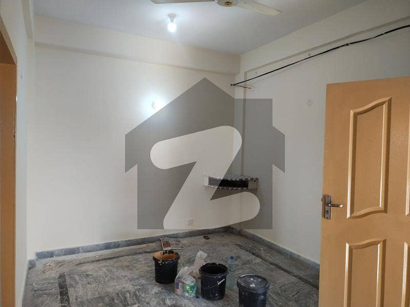 2 BED FLAT 2nD FLOOR AVAILABLE FOR SALE 2 BED FLAT 2nD FLOOR AVAILABLE FOR SALE