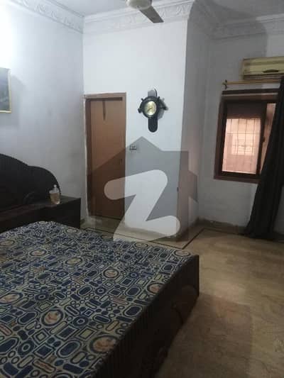 سکیم 33 کراچی میں 2 مرلہ Studio کمرہ 18 ہزار میں کرایہ پر دستیاب ہے۔