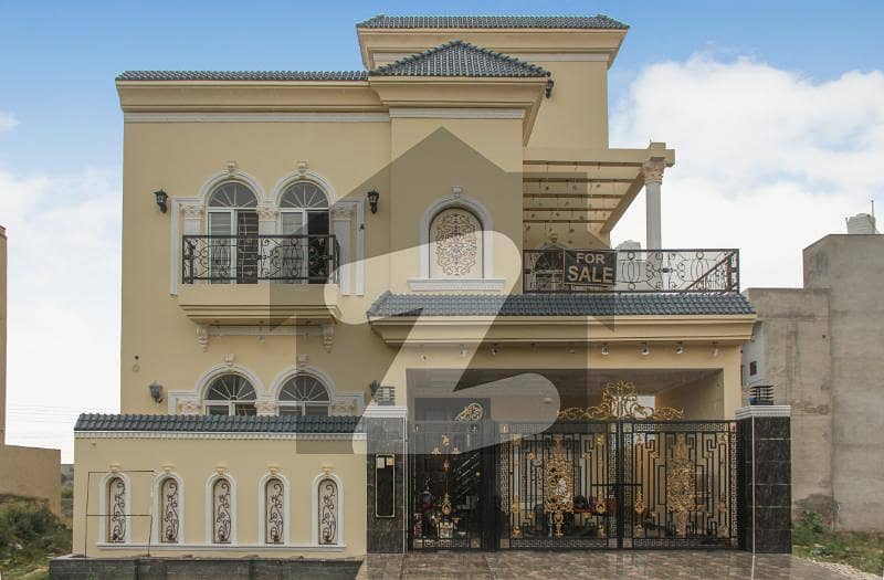 10 Marla Brand New Luxury House For SALE In LDA Aveune Hot Location