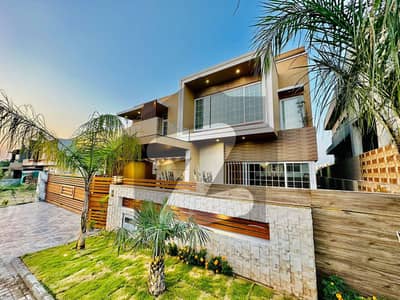 ڈی ایچ اے ڈیفینس فیز 2 ڈی ایچ اے ڈیفینس,اسلام آباد میں 6 کمروں کا 1 کنال مکان 10.5 کروڑ میں برائے فروخت۔ ڈی ایچ اے ڈیفینس فیز 2 ڈی ایچ اے ڈیفینس,اسلام آباد میں 6 کمروں کا 1 کنال مکان 10.5 کروڑ میں برائے فروخت۔