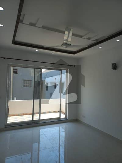 Hot Location 10 Marla Beautiful Upper Portion Available For Rent At Reasonable Price In Dha Phase 8 Air Avenue R Block