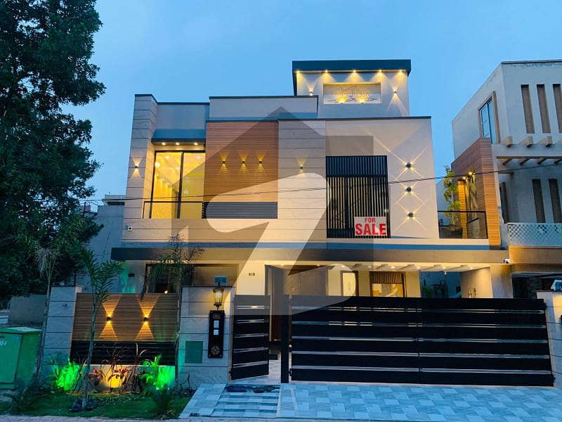 LDA APPROVED WITH GAS 10 M HOUSE FOR SALE Bahria Town Sector C