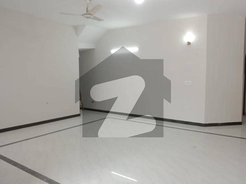 3200 Square Feet House In I-8/4 3200 Square Feet House In I-8/4
