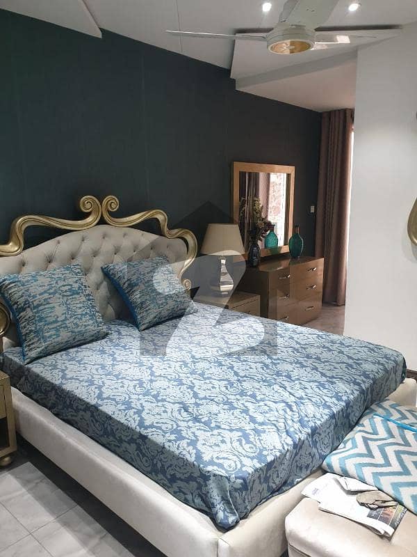 1 BED LUXURY FURNISHED APARTMENT FOR RENT IN BAHRIA TOWN LAHORE