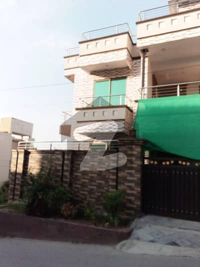 10 Marla House In Pakistan Town Phase-1 Available For Sale. . !!!