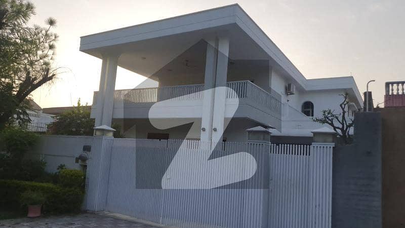 ایف ۔ 6/4 ایف ۔ 6,اسلام آباد میں 8 کمروں کا 1 کنال مکان 44.0 کروڑ میں برائے فروخت۔ ایف ۔ 6/4 ایف ۔ 6,اسلام آباد میں 8 کمروں کا 1 کنال مکان 44.0 کروڑ میں برائے فروخت۔
