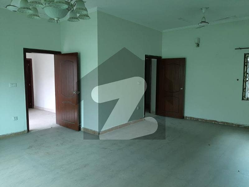 14 Marla House Of Paf Falcon Complex Near Kalma Chowk And Gulberg Iii Lahore Available For Sale