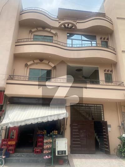 Commercial Building 5 Marla In D Block 3 Floor Available For Sale Near Punjab School