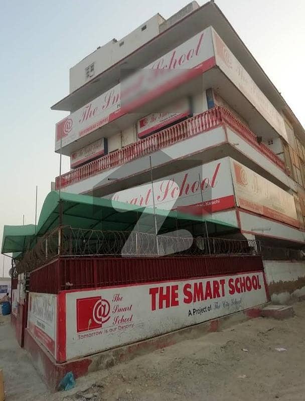 Qayyumabad 40 Yards Demolish House For Sale