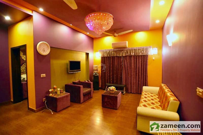 1 Kanal Fully Furnished  Brand New Mazhar Munir Designer Bungalow