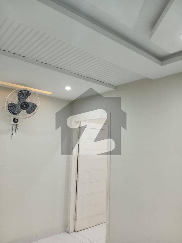 1 BED BRAND NEW LUXURY EXCELLENT GOOD CONDITION FLAT FOR RENT IN BAHRIA TOWN LAHORE