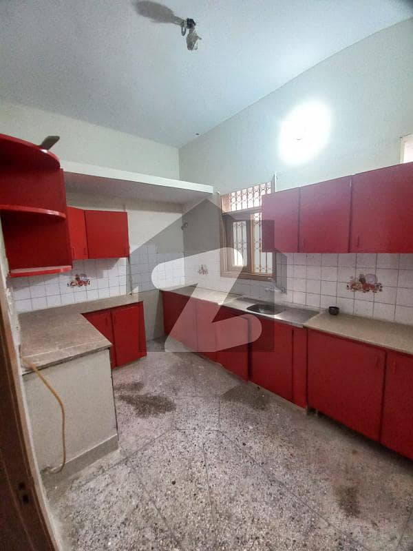 400 Sq. Yard Single Storey House For Sell In GulshaneIqbal Block 4A