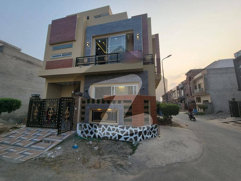 Modern Brand New 3.5 Marla House For Sale Located In Al Kabir Town Lahore