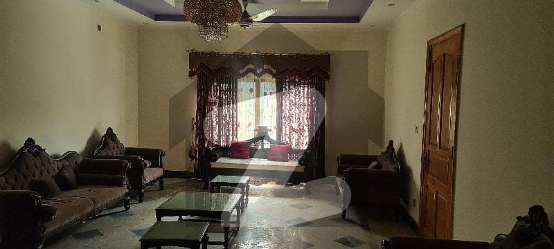 جناح آباد ایبٹ آباد میں 4 کمروں کا 1 کنال مکان 80.0 ہزار میں کرایہ پر دستیاب ہے۔
