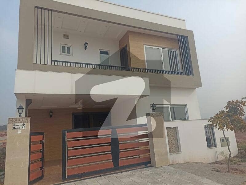 Sector J 8 Marla House With Basement For Rent In Bahria Enclave Islamabad.