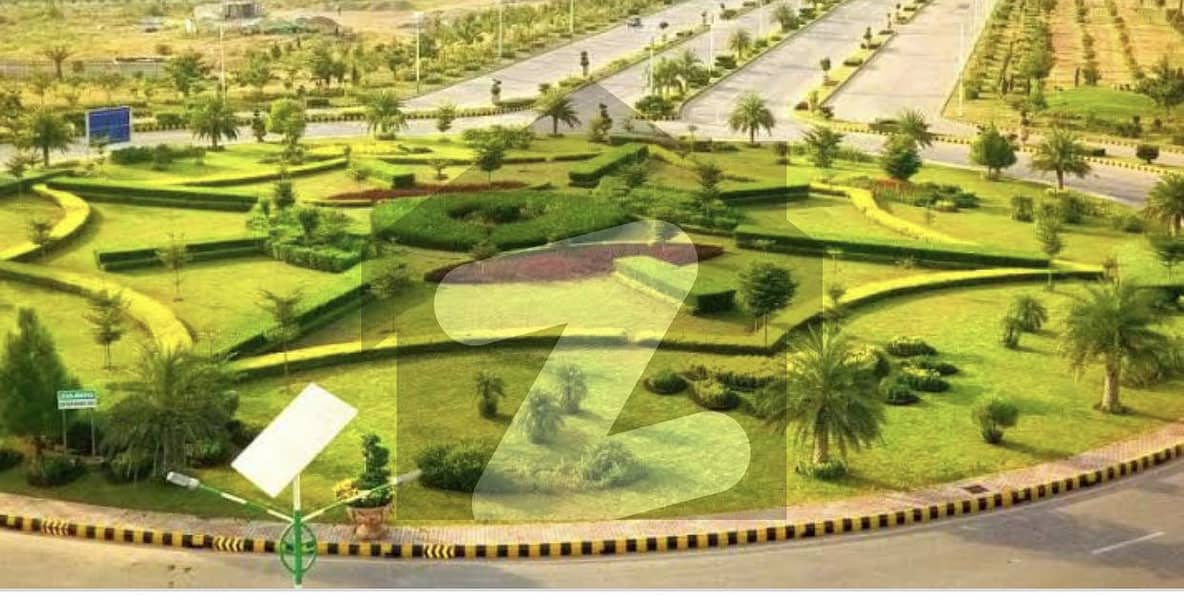 1 kanal Main Road Semi Developed Plot Available for Sale In Gulberg A
