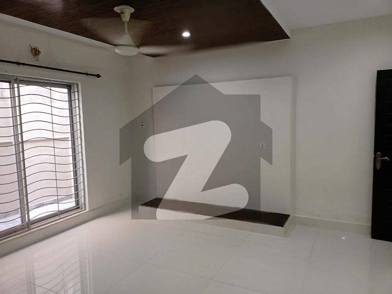2.5 Marla Shop For Rent In Defence Mor Dha Lahore