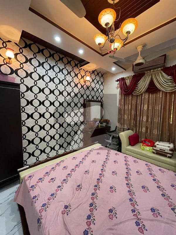 5 MARLA UPPER PORTION AVAILABLE FOR RENT IN EDEN BOULEVARD COLLEGE ROAD LAHORE