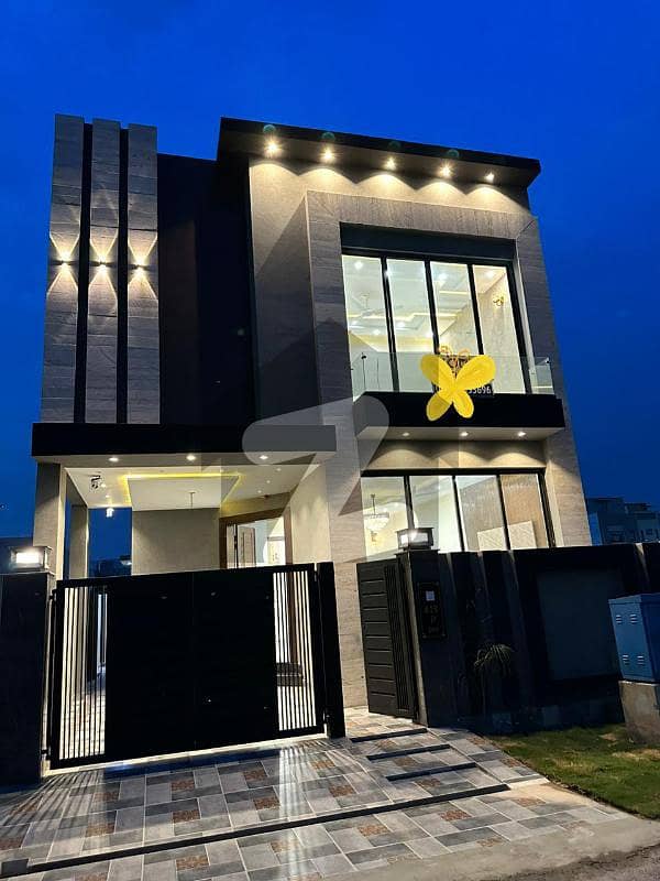 5 MARLA SUPER HOT LOCATION BRAND NEW HOUSE FOR SALE IN DHA RAHBAR BLOCK P