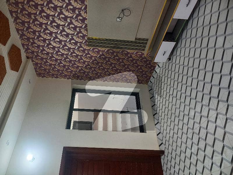 غالب سٹی فیصل آباد میں 3 کمروں کا 3 مرلہ مکان 40.0 ہزار میں کرایہ پر دستیاب ہے۔