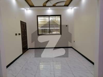 A Prime Location Flat Of 750 Square Feet In Karachi