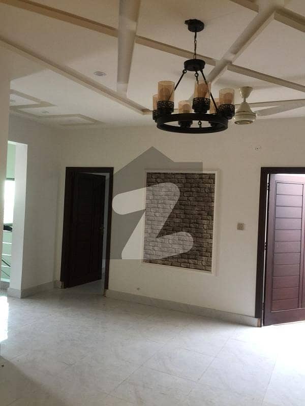 10 marla New House for Sale in Tech Town Satiana Road